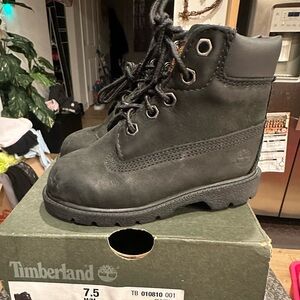 Timberland Classic Black Nubuck Boots